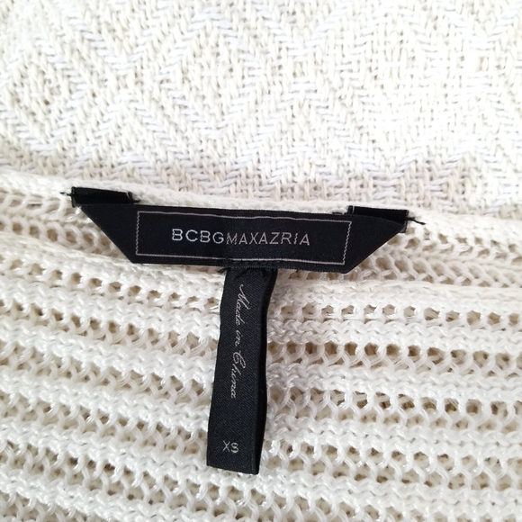 BCBG Maxazria Asymmetric cream Top - Picture 3 of 6